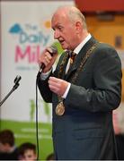 25 September 2018; Lord Mayor of Dublin Nial Ring speaking during the The Daily Mile Media Day at Scoil Muire Gan Smal in Inchicore, Dublin. Photo by Seb Daly/Sportsfile