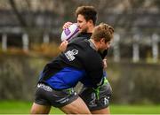 9 October 2018; David Horwitz, behind, and Kyle Goodwin during Connacht Rugby squad training at The Sportsground in Galway. Photo by Sam Barnes/Sportsfile