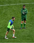 9 October 2018; Republic of Ireland assistant manager Roy Keane, right, and Harry Arter during a Republic of Ireland training session at the Aviva Stadium in Dublin. Photo by Seb Daly/Sportsfile
