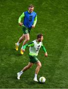 9 October 2018; Jeff Hendrick, right, and Aiden O'Brien during a Republic of Ireland training session at the Aviva Stadium in Dublin. Photo by Seb Daly/Sportsfile