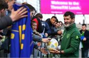 9 October 2018; Republic of Ireland assistant manager Roy Keane with supporters following a Republic of Ireland training session at the Aviva Stadium in Dublin. Photo by Stephen McCarthy/Sportsfile