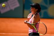 10 October 2018; Georgia Drummy of Team Ireland, from Donnybrook, Dublin, in action during her match with Daniela Vismane of Latvia during the women's singles, round 3 event in Green Park, Buenos Aires, on Day 4 of the Youth Olympic Games in Buenos Aires, Argentina. Photo by Eóin Noonan/Sportsfile