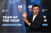 19 October 2018; Rory O’Connor of Wexford with his award at the Bord Gáis Energy GAA Hurling U-21 Team of the Year Awards at City Hall in Dublin. Photo by Piaras Ó Mídheach/Sportsfile