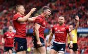 20 October 2018; Sam Arnold of Munster celebrates with Andrew Conway, left, after scoring his side's fourth try during the Heineken Champions Cup Pool 2 Round 2 match between Munster and Gloucester at Thomond Park in Limerick. Photo by Sam Barnes/Sportsfile