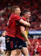 20 October 2018; Sam Arnold of Munster, right, is congratulated by Andrew Conway after scoring his side's fourth try during the Heineken Champions Cup Pool 2 Round 2 match between Munster and Gloucester at Thomond Park, in Limerick. Photo by Sam Barnes/Sportsfile