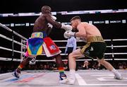 20 October 2018; Tevin Farmer, left, and James Tennyson during their IBF World Featherweight title bout at TD Garden in Boston, Massachusetts, USA. Photo by Stephen McCarthy/Sportsfile