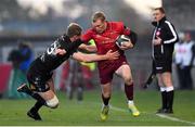 27 October 2018; Keith Earls of Munster is tackled by Stafford McDowall of Glasgow Warriors during the Guinness PRO14 Round 7 match between Munster and Glasgow Warriors at Thomond Park, Limerick. Photo by Brendan Moran/Sportsfile