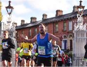 28 October 2018; Mark Burns during the 2018 SSE Airtricity Dublin Marathon. 20,000 runners took to the Fitzwilliam Square start line to participate in the 39th running of the SSE Airtricity Dublin Marathon, making it the fifth largest marathon in Europe. Photo by Sam Barnes/Sportsfile