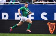 3 November 2018; Jordan Larmour of Ireland runs in to score his side's fourth try during the International Rugby match between Ireland and Italy at Soldier Field in Chicago, USA. Photo by Brendan Moran/Sportsfile