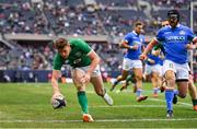 3 November 2018; Garry Ringrose of Ireland scores his side's seventh try, watched by Ian McKinley of Italy, during the International Rugby match between Ireland and Italy at Soldier Field in Chicago, USA. Photo by Brendan Moran/Sportsfile