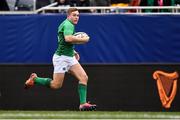 3 November 2018; Jordan Larmour of Ireland on the way to scoring his side's 4th try during the International Rugby match between Ireland and Italy at Soldier Field in Chicago, USA. Photo by Brendan Moran/Sportsfile