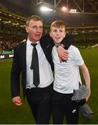 4 November 2018; Dundalk manager Stephen Kenny with son Fionn following the Irish Daily Mail FAI Cup Final match between Cork City and Dundalk at the Aviva Stadium in Dublin. Photo by Ramsey Cardy/Sportsfile