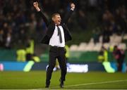 4 November 2018; Dundalk manager Stephen Kenny celebrates after the Irish Daily Mail FAI Cup Final match between Cork City and Dundalk at the Aviva Stadium in Dublin. Photo by Eóin Noonan/Sportsfile