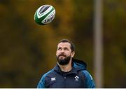8 November 2018; Defence coach Andy Farrell with his eye on the ball during Ireland rugby squad training at Carton House in Maynooth, Co Kildare. Photo by Piaras Ó Mídheach/Sportsfile