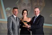 9 November 2018; Republic of Ireland manager Colin Bell, left, and Tom Dennigan from Continental Tyres present Kylie Murphy from Wexford Youths with her Team of the year trophy during the Continental Tyres Women’s National League Awards at Ballsbridge Hotel, in Dublin. Photo by Matt Browne/Sportsfile