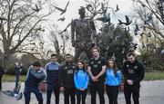 16 November 2018; Dublin players Chris Crummey, Cian O’Sullivan, Sinéad Goldrick and Ali Twomey with New Zealand All Black's Nepo Laulala, Sam Whitelock and Liam Squire visit the World War 1 memorial at St. Stephen's Green in Dublin. Photo by Matt Browne/Sportsfile