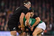 17 November 2018; Jacob Stockdale of Ireland is tackled by Brodie Retallick, left, and Ben Smith of New Zealand during the Guinness Series International match between Ireland and New Zealand at Aviva Stadium, Dublin. Photo by Brendan Moran/Sportsfile