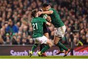 17 November 2018; Richie Mo'unga of New Zealand is tackled by Luke McGrath and Jonathan Sexton of Ireland during the Guinness Series International match between Ireland and New Zealand at the Aviva Stadium in Dublin. Photo by Brendan Moran/Sportsfile