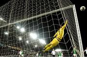 18 November 2018; Austria goalkeeper Heinz Lindner dives for the free kick taken by Niall McGinn which subsequently went narrowly wide during the UEFA Nations League match between Northern Ireland and Austria at the National Football Stadium in Windsor Park, Belfast. Photo by David Fitzgerald/Sportsfile