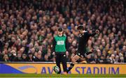 17 November 2018; Beauden Barrett of New Zealand kicks a penalty during the Guinness Series International match between Ireland and New Zealand at Aviva Stadium, Dublin. Photo by Brendan Moran/Sportsfile