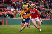 18 November 2018; Podge Collins of Clare gets away from Seán O'Donoghue of Cork during the Aer Lingus Fenway Hurling Classic 2018 semi-final match between Clare and Cork at Fenway Park in Boston, MA, USA. Photo by Piaras Ó Mídheach/Sportsfile