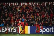 30 November 2018; JJ Hanrahan of Munster kicks a conversion during the Guinness PRO14 Round 10 match between Munster and Edinburgh at Irish Independent Park in Cork. Photo by Diarmuid Greene/Sportsfile