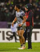 8 December 2018; Bundee Aki of Connacht with a team medic during the European Rugby Challenge Cup Pool 3 Round 3 match between Connacht and Perpignan at the Sportsgrounds in Galway. Photo by Piaras Ó Mídheach/Sportsfile