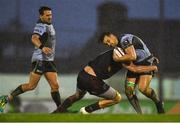 8 December 2018; David Horwitz of Connacht in action against Mike Faleafa of Perpignan during the European Rugby Challenge Cup Pool 3 Round 3 match between Connacht and Perpignan at the Sportsgrounds in Galway. Photo by Piaras Ó Mídheach/Sportsfile