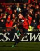 9 December 2018; JJ Hanrahan of Munster converts his own try during the European Rugby Champions Cup Pool 2 Round 3 match between Munster and Castres at Thomond Park in Limerick. Photo by Diarmuid Greene/Sportsfile