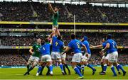 10 February 2018; Conor Murray of Ireland wins a line-out during the Six Nations Rugby Championship match between Ireland and Italy at the Aviva Stadium in Dublin. Photo by Seb Daly/Sportsfile