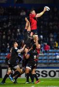 15 December 2018; Peter O’Mahony of Munster wins possession in a lineout ahead of Yannick Caballero of Castres Olympique during the Heineken Champions Cup Pool 2 Round 4 match between Castres and Munster at Stade Pierre Fabre in Castres, France. Photo by Brendan Moran/Sportsfile