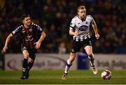 26 October 2018; Sean Hoare of Dundalk and Keith Buckley of Bohemians during the SSE Airtricity League Premier Division match between Bohemians and Dundalk at Dalymount Park in Dublin. Photo by Stephen McCarthy/Sportsfile