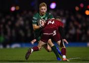 5 January 2019; Tom McCartney of Connacht is tackled by Keith Earls of Munster during the Guinness PRO14 Round 13 match between Connacht and Munster at the Sportsground in Galway. Photo by Piaras Ó Mídheach/Sportsfile
