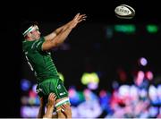 5 January 2019; Paul Boyle of Connacht wins possession in the lineout during the Guinness PRO14 Round 13 match between Connacht and Munster at the Sportsground in Galway. Photo by Piaras Ó Mídheach/Sportsfile