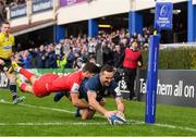 12 January 2019; Dave Kearney of Leinster scores his side's second try despite the tackle of Romain Ntamack of Toulouse during the Heineken Champions Cup Pool 1 Round 5 match between Leinster and Toulouse at the RDS Arena in Dublin. Photo by Stephen McCarthy/Sportsfile