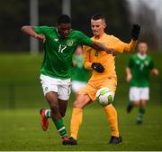 19 January 2019; Sinclair Armstrong of Republic of Ireland in action against Ethan Beaven of Australia during the U16 International Friendly match between Republic of Ireland and Australia at the FAI National Training Centre in Abbotstown, Dublin. Photo by Stephen McCarthy/Sportsfile