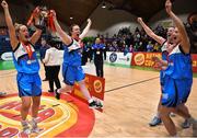 27 January 2019; Maree joint-captains Carol McCarthy, left, and Nicola O’Connell lifting the cup infront of their team-mates after the Hula Hoops Women’s Division One National Cup Final match between Maree and Ulster University Elks at the National Basketball Arena in Tallaght, Dublin. Photo by Eóin Noonan/Sportsfile