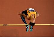 27 January 2019; Reece Ademola of Leevale AC, Co. Cork, competing in the Junior Men High Jump event during the Irish Life Health Junior and U23 Indoors at AIT International Arena in Athlone, Co. Westmeath. Photo by Sam Barnes/Sportsfile