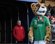 9 February 2019; Cork City manager John Caulfield and Cork City mascot Corky The Cheetah prior to the 2019 President's Cup Final between Cork City and Dundalk at Turners Cross in Cork. Photo by Stephen McCarthy/Sportsfile