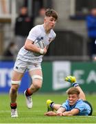 1 March 2019; Eoin Kelly of Presentation College Bray gets away from Fintan Gunne of St Michael's College during the Bank of Ireland Leinster Schools Junior Cup Quarter-Final match between St Michael’s College and Presentation College Bray at Energia Park in Donnybrook, Dublin. Photo by Piaras Ó Mídheach/Sportsfile