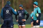 14 March 2019; Bundee Aki, centre, and Peter O'Mahony in conversation with defence coach Andy Farrell during Ireland rugby squad training at Carton House in Maynooth, Kildare. Photo by Brendan Moran/Sportsfile