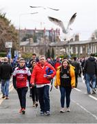 30 March 2019; Supporters arrive as seagulls take flight prior to the Heineken Champions Cup Quarter-Final between Leinster and Ulster at the Aviva Stadium in Dublin. Photo by Stephen McCarthy/Sportsfile
