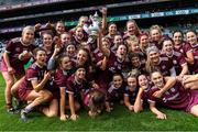 31 March 2019; Galway players celebrate after the Littlewoods Ireland Camogie League Division 1 Final match between Kilkenny and Galway at Croke Park in Dublin. Photo by Piaras Ó Mídheach/Sportsfile