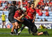 20 April 2019; Niall Scannell of Munster is tackled by George Kruis of Saracens during the Heineken Champions Cup Semi-Final match between Saracens and Munster at the Ricoh Arena in Coventry, England. Photo by Brendan Moran/Sportsfile