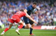 21 April 2019; Robbie Henshaw of Leinster is tackled by Romain Ntamack of Toulouse during the Heineken Champions Cup Semi-Final match between Leinster and Toulouse at the Aviva Stadium in Dublin. Photo by Brendan Moran/Sportsfile