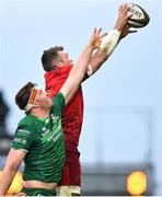 27 April 2019; Peter O’Mahony of Munster wins a lineout from James Cannon of Connacht during the Guinness PRO14 Round 21 match between Munster and Connacht at Thomond Park in Limerick. Photo by Brendan Moran/Sportsfile