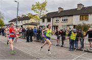 28 April 2019; Matthew Blyth of Liffey Valley A.C., Dublin, right, competing in senior men's event during the AAI National Road Relays in Raheny, Dublin. Photo by Piaras Ó Mídheach/Sportsfile