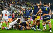 10 May 2019; ASM Clermont Auvergne players celebrate a try scored by Fritz Lee during the Heineken Challenge Cup Final match between ASM Clermont Auvergne and La Rochelle at St James' Park in Newcastle Upon Tyne, England. Photo by Ramsey Cardy/Sportsfile