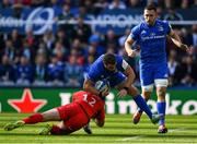 11 May 2019; Seán Cronin of Leinster is tackled by Brad Barritt of Saracens during the Heineken Champions Cup Final match between Leinster and Saracens at St James' Park in Newcastle Upon Tyne, England. Photo by Brendan Moran/Sportsfile