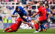 11 May 2019; Robbie Henshaw of Leinster is tackled by Owen Farrell of Saracens during the Heineken Champions Cup Final match between Leinster and Saracens at St James' Park in Newcastle Upon Tyne, England. Photo by Ramsey Cardy/Sportsfile